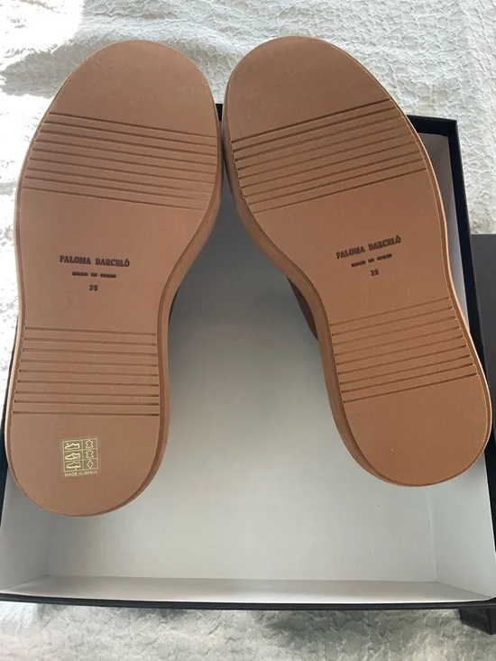 PALOMA BARCELO
Made In Spain Leather Wedge  mules Platform 
Size 39 - Picture 11 of 13